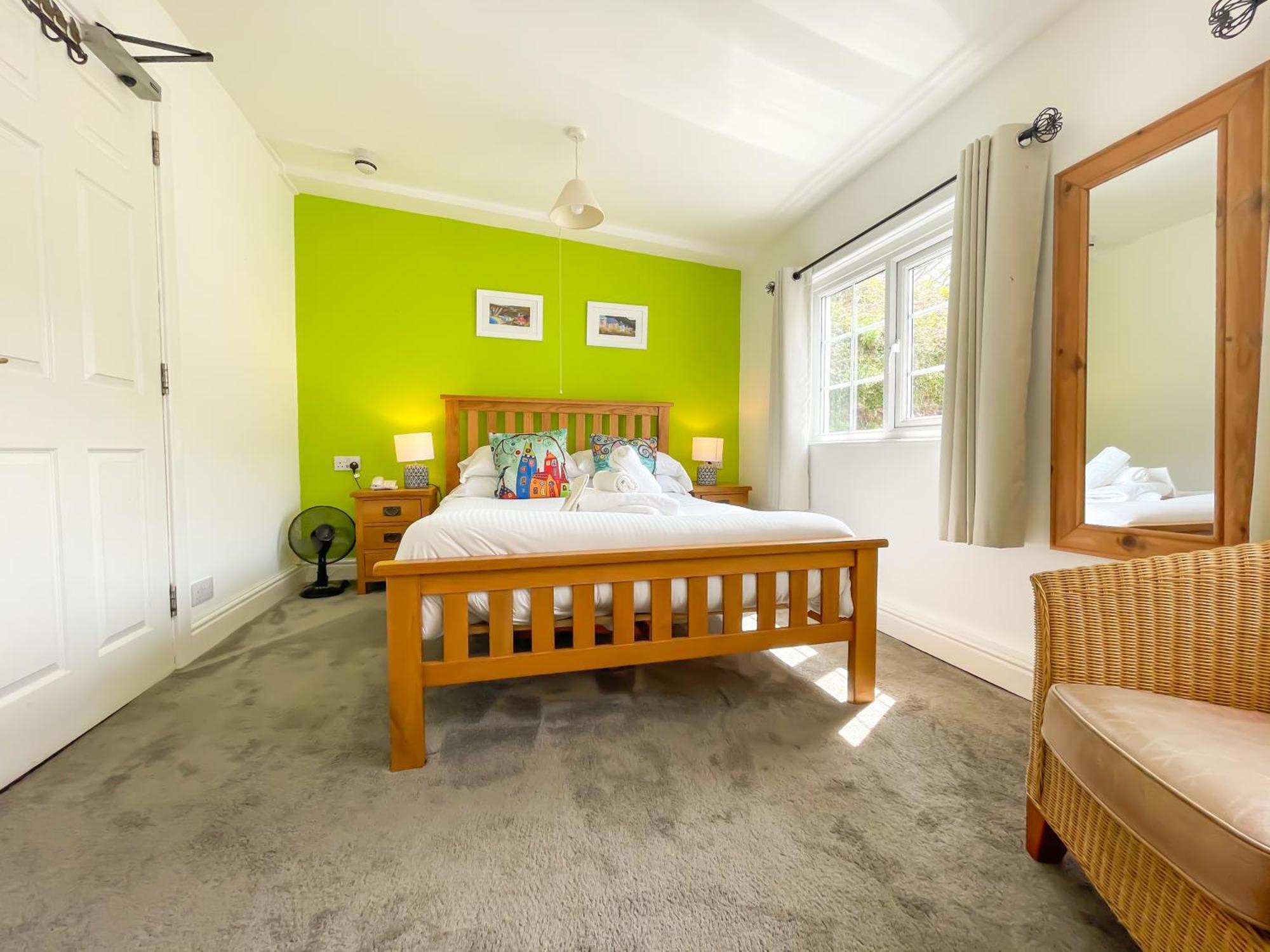 Driftwood Spars 4*