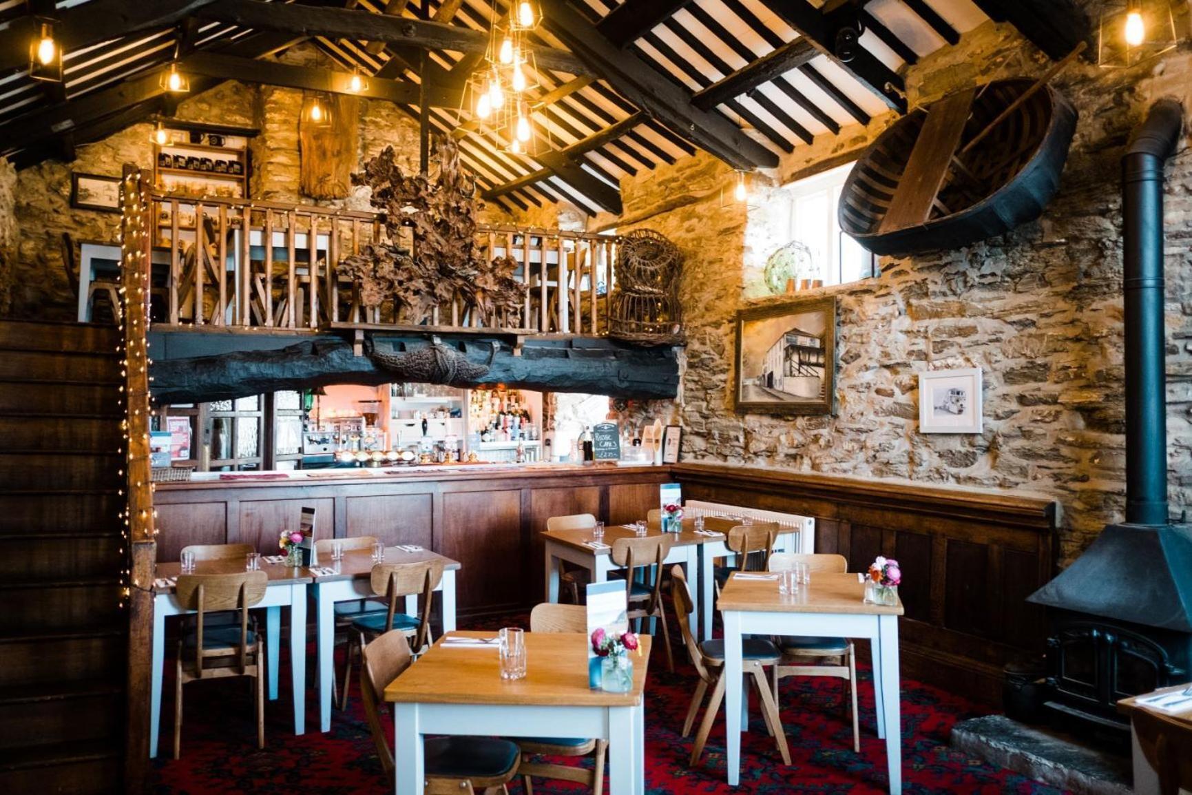 Bed & Breakfast Driftwood Spars 4*
