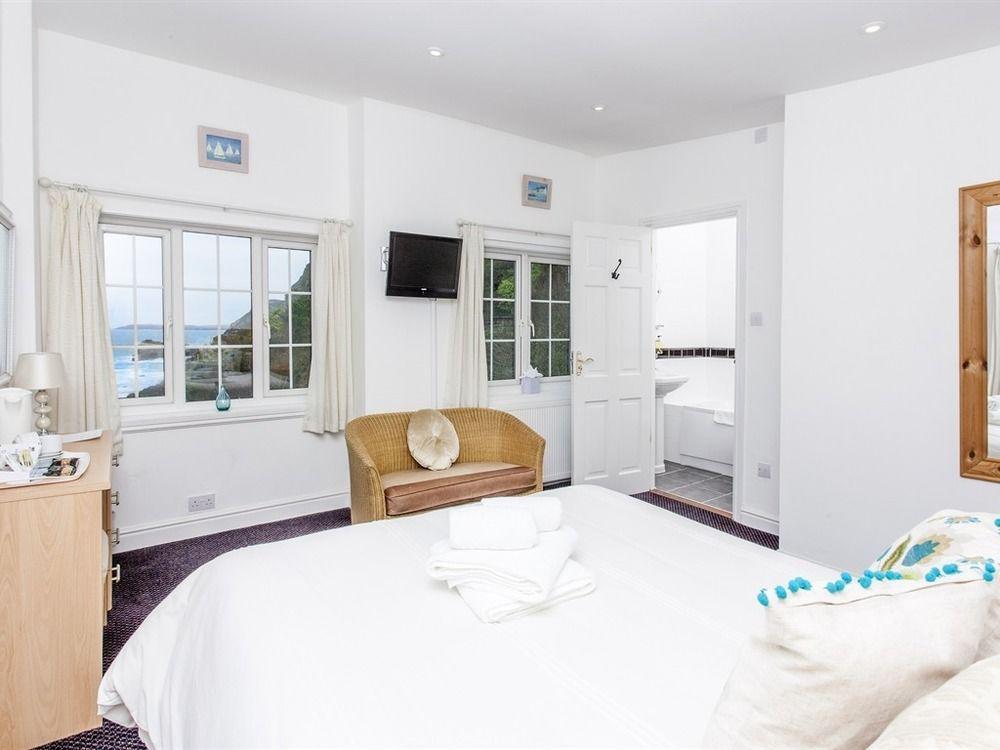 Driftwood Spars Bed & Breakfast 4*