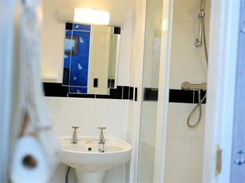 Driftwood Spars Bed & Breakfast 4*